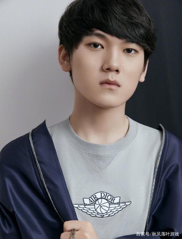 ON ：选择EZ辅助的原因就是对面选了黑默丁格，射手辅助会更好打一点